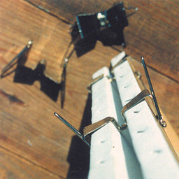 Canvas Separating Clip